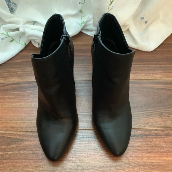 Boot heels - Picture 3 of 5